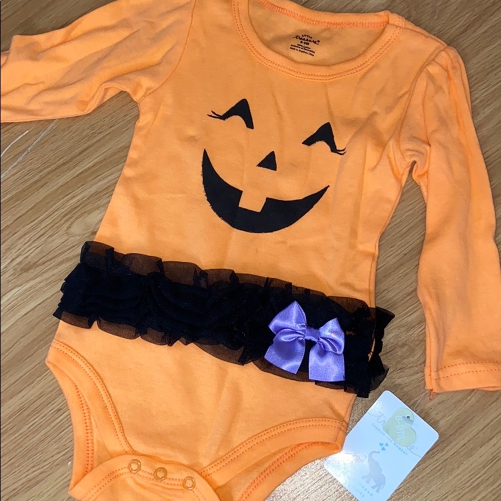 Little Treasure (3 long sleeve bodysuit)